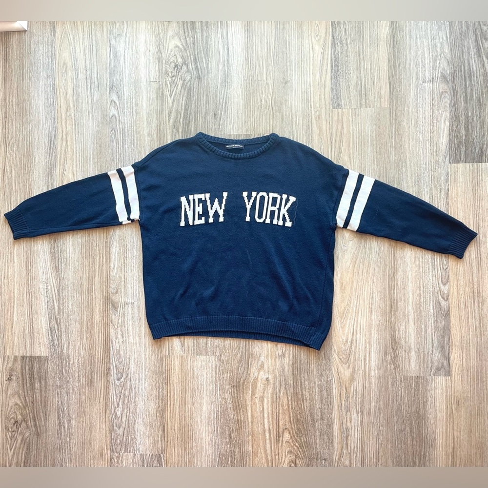 Brandy Melville New York Long Sleeve Crewneck